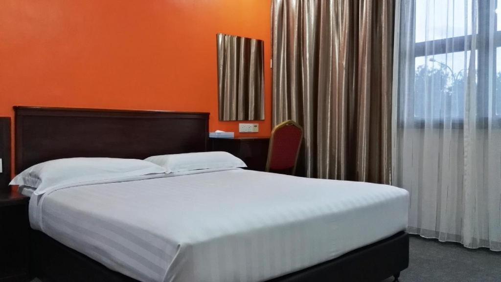 Id Hotel Segamat Exterior foto